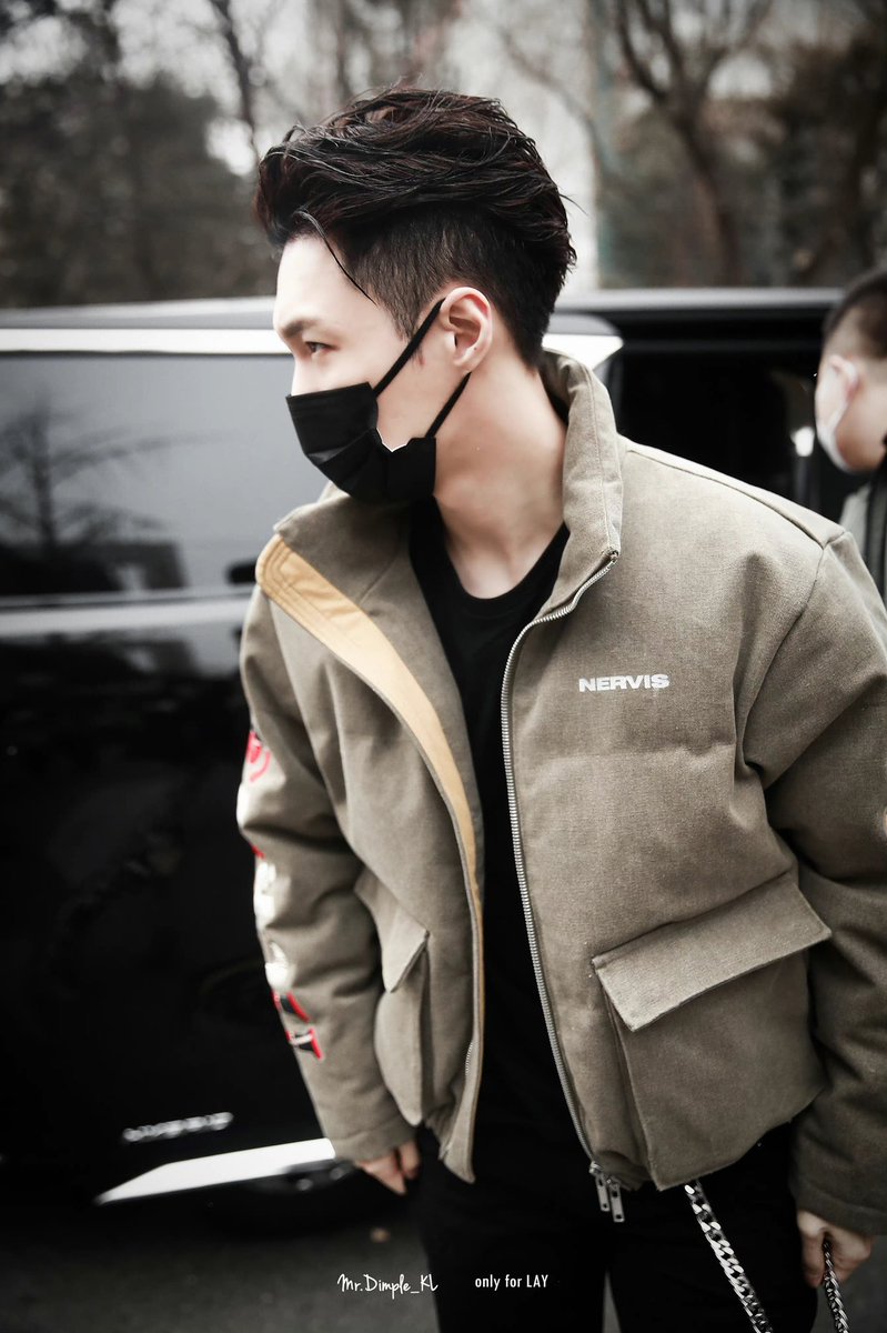 yixing pics tweet media