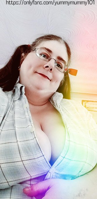 BBWjuniperjiggles's pics and videos FJtoi7iXwAAYaBf jpg:small preview