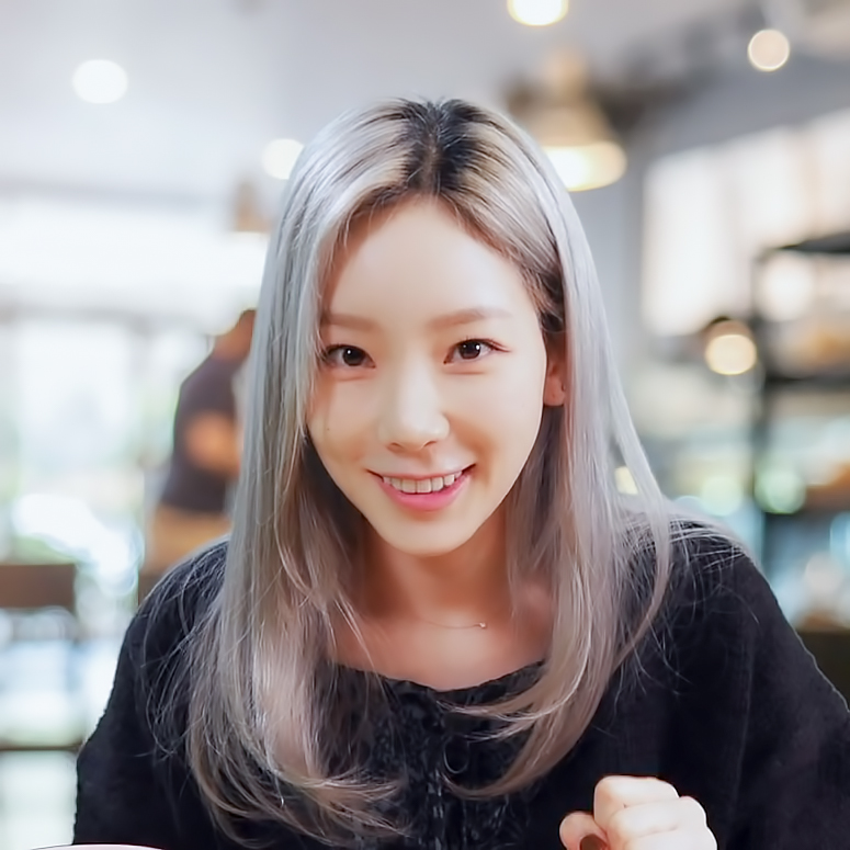 SStaeng9's tweet photo. 탱 Control Myself #1
표정 하나하나가 너무 귀여워😍
#태연 #Taeyeon https://t.co/08fmejg9Pm
