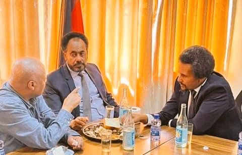 NanObsi's tweet photo. Baga waliiti nuuf deebitan leencota keenya
Hayyooni oromoo ifati hojii isaani eegalanii jiruu
Qabsoon itti fufaa https://t.co/GrmAEDXOSQ