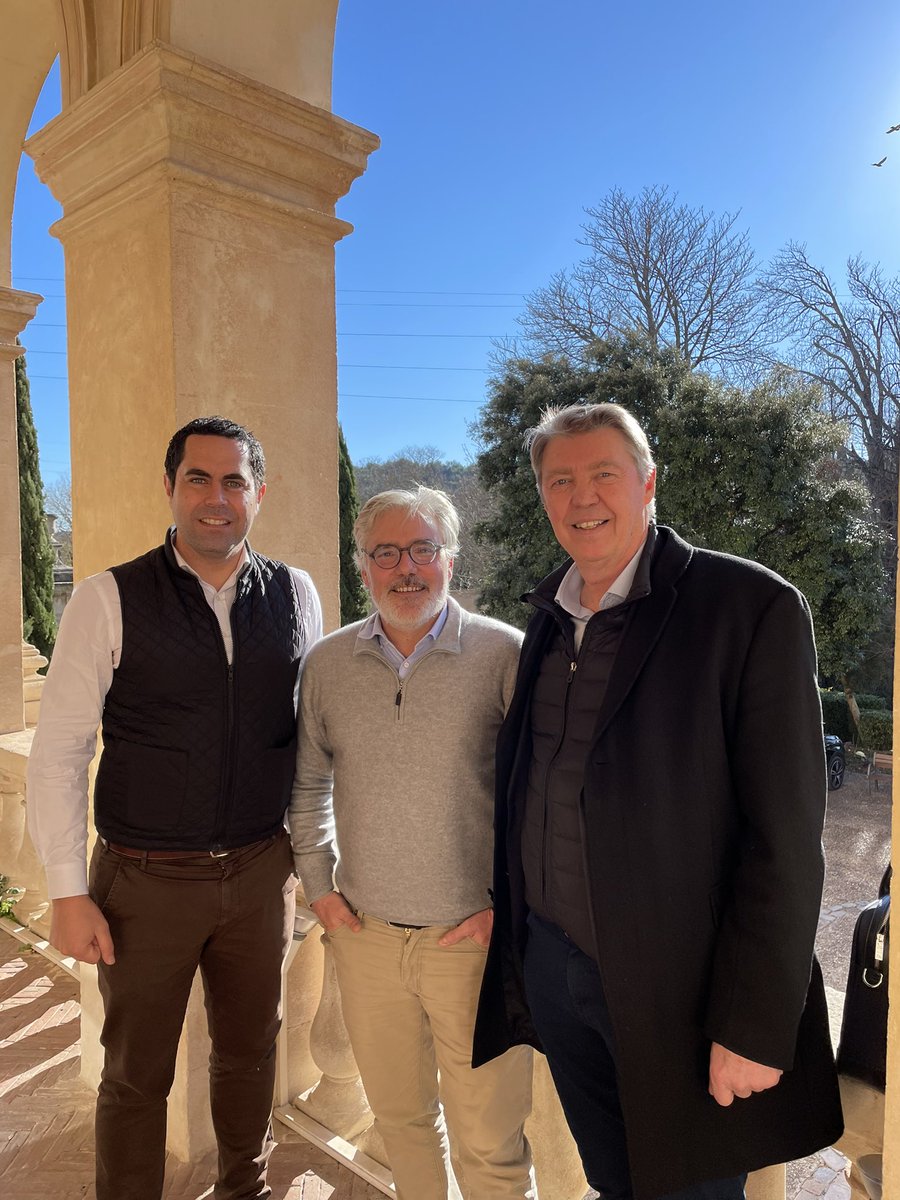 LioneldeCala's tweet photo. 📝Autour de Nicolas Pagnol, petit-fils de @MarcelPagnol et avec @GerardGazay, #Allauch et #Aubagne ont un patrimoine culturel à valoriser et un patrimoine naturel à préserver à travers nos collines.
De très beaux projets en perspective pour notre terre de #Provence ! https://t.co/aDcyEKDZHg