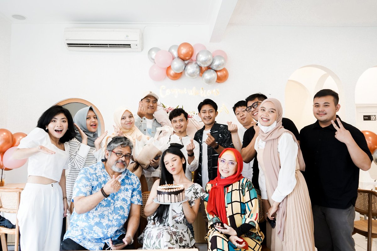 imaygination_'s tweet photo. #SURPRISE Birthday Party @RimarIdol11 Done!

Tinggal #MenungguKauKembali aja nihh yang belum😢

#Rimar #Rimar1111 #Imayginatiom #NewRelease #NewSingle https://t.co/yVwW0iz4w4