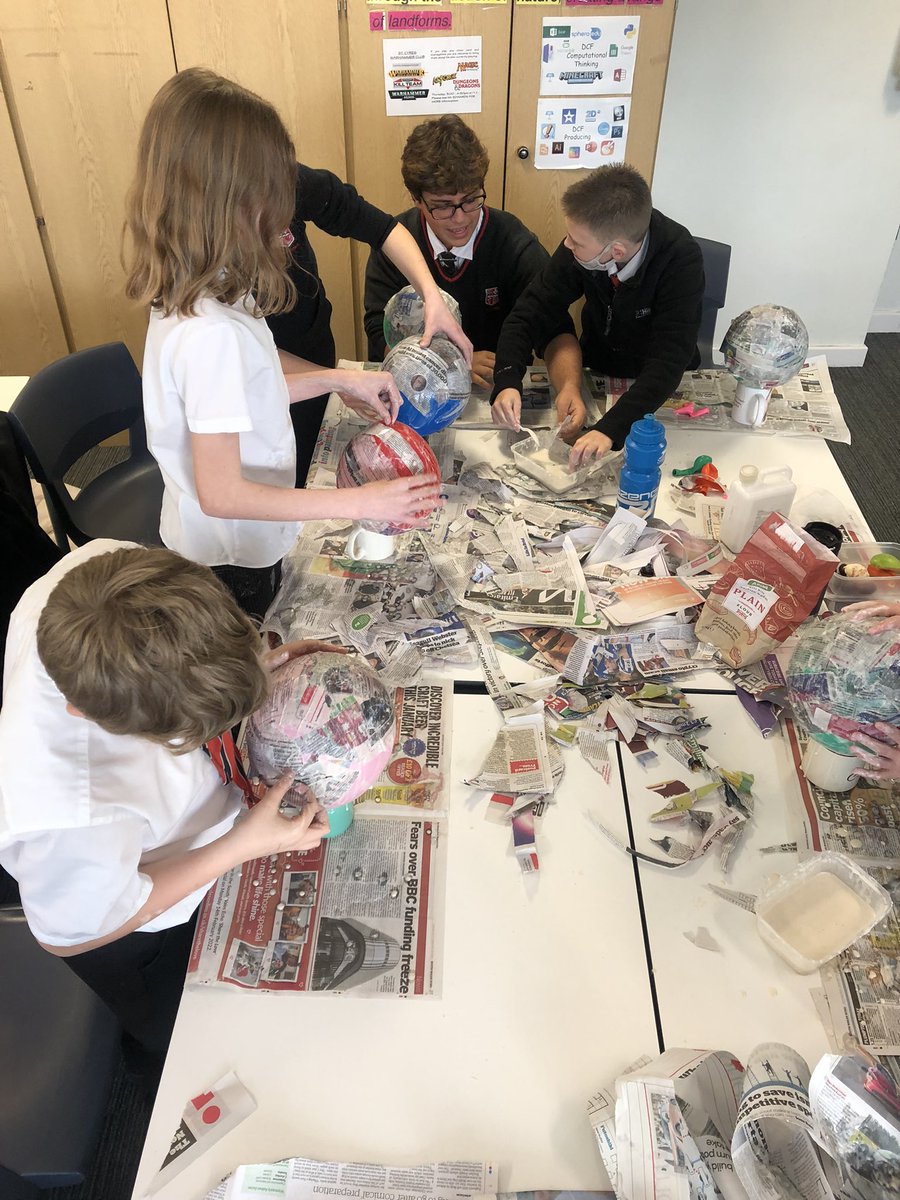 StCyresEco's tweet photo. Eco club had a messy afternoon this week! What could we be making? 🤔 Stay tuned to find out! 🌳🍃 https://t.co/K6P5urljcY