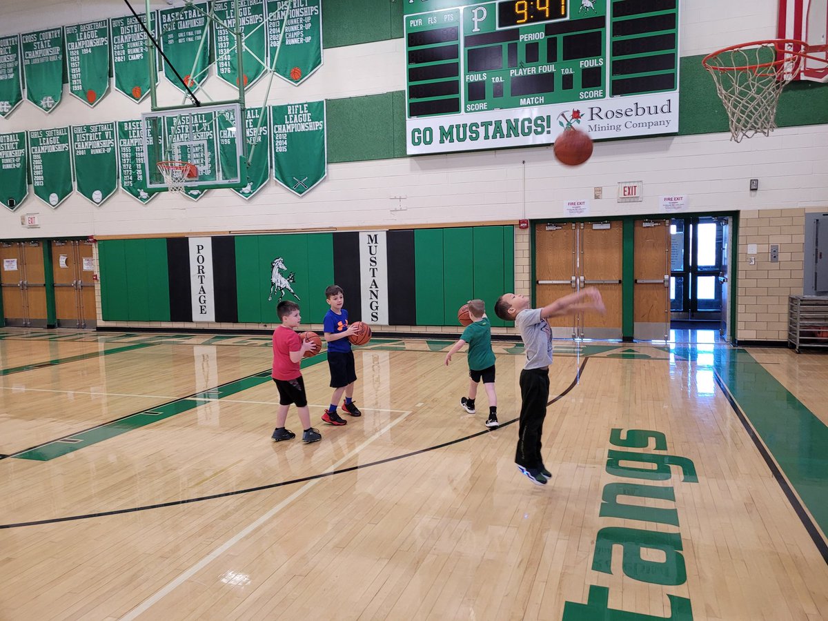 StangBasketball's tweet photo. Another productive morning for our future Mustangs! #stanghoops https://t.co/wHNeBrtCrF