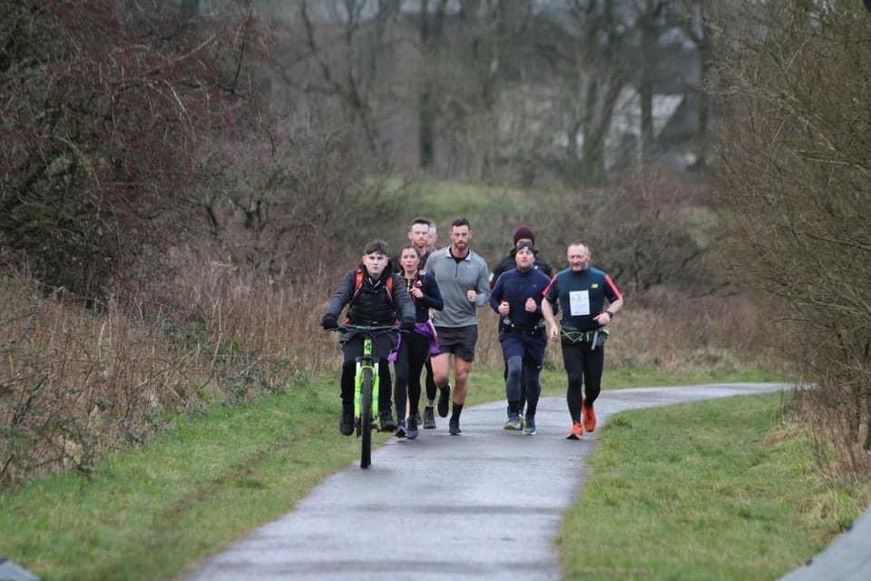 Clarksy16's tweet photo. great to do some miles with this machine @Marathon_Man365 day 22/365 marathons all in support of #macmillancancer keep going mate. Great support from everyone! @GrahamClark16 🏃‍♂️ https://t.co/vEFVciiqYG