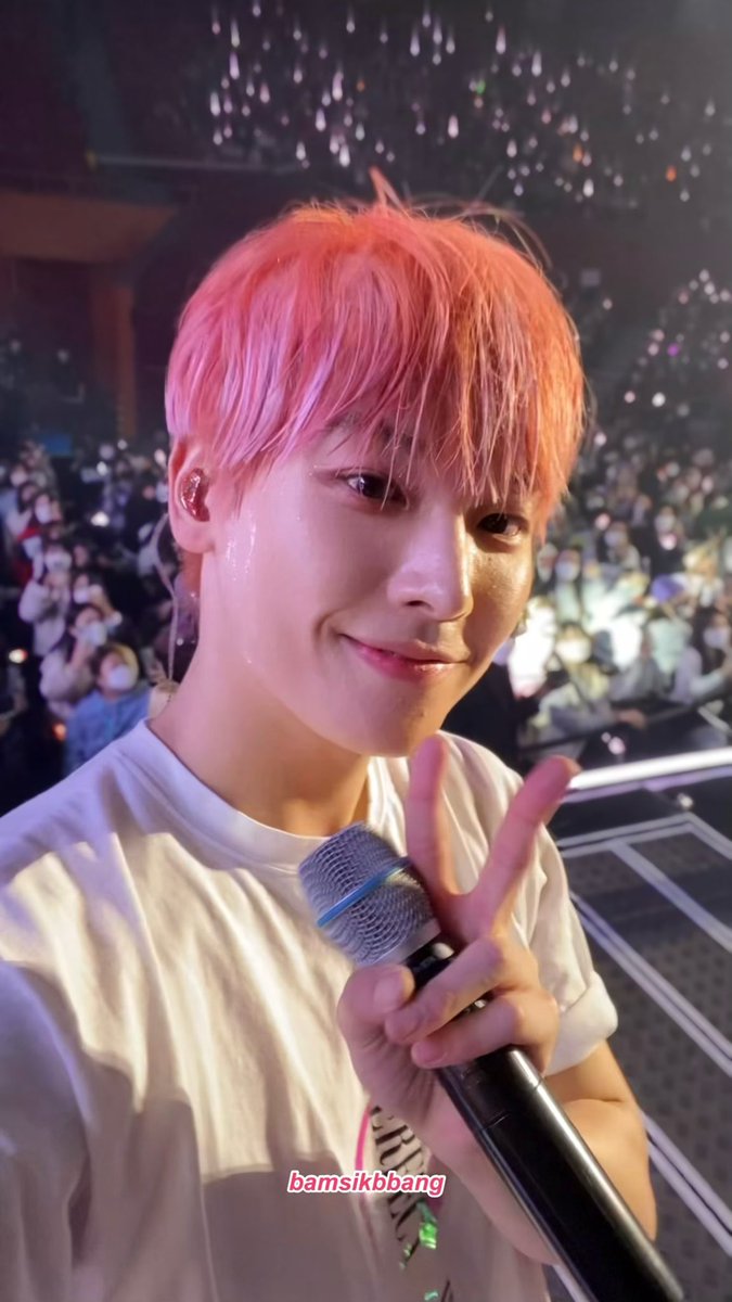bamsikbbang's tweet photo. 인성이 쭈아!!💖💖💖 #인성 https://t.co/Hu8lTzzOLW