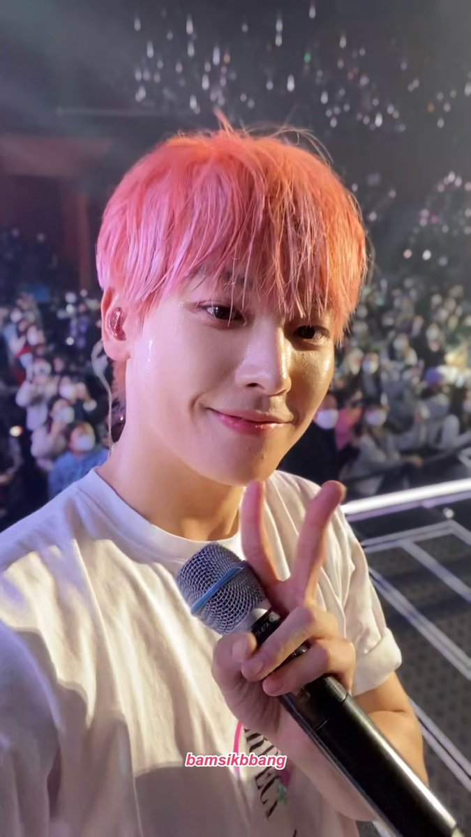 bamsikbbang's tweet photo. 인성이 쭈아!!💖💖💖 #인성 https://t.co/Hu8lTzzOLW