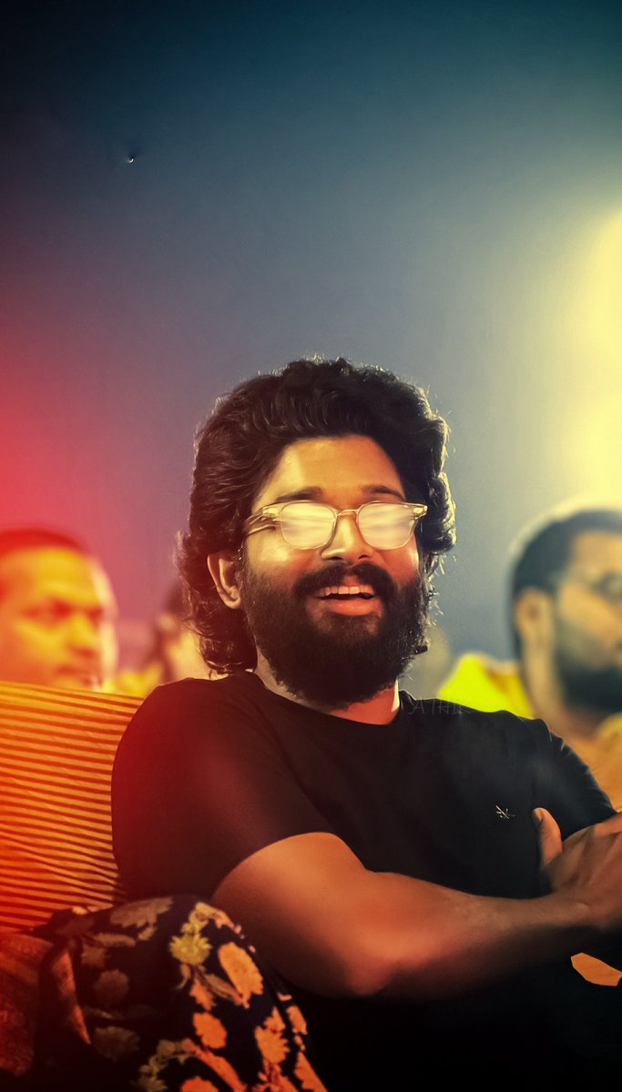 DayaNTR_99's tweet photo. BEST ACTOR IN TOLLYWOOD

#AlluArjun #RamCharan

Retweet 🔄                              Like ❤️ https://t.co/jH54d4rgyB