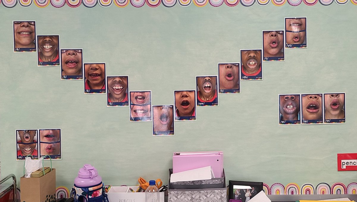 MrsKitzigCV's tweet photo. Finally had some time to plan and put up my sound wall! I'm so excited to use this resource from @tools4reading to help my English Learners with sounds, reading, spelling patterns, and more!  ❤ #HampdenDragons #scienceofreading #soundwall #teachertwitter #eld #ESL https://t.co/dAxWLX3hQX