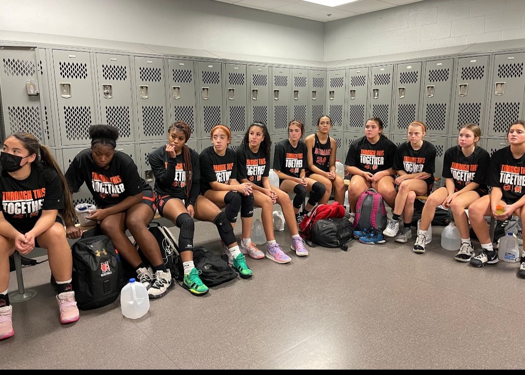 🗣📢 CHAMPIONSHIP GAMEDAY!🏆<a href="/NHSWBB/">Norman High Girls Basketball</a> compete in the Finals today of the Bruce Gray Invitational!🏀 Time to finish! Send us those good vibes one last time this weekend! 💓🧡🖤💓

🆚️ Stillwater 
📍 Deer Creek 
🗓 Today 
🕕 4pm

#ALLIN #FAMILY #FIGHTON
<a href="/NHS_AthDept/">NHS ATHLETIC DEPT.</a> <a href="/NHStigersonair/">NHStigersonair</a>
