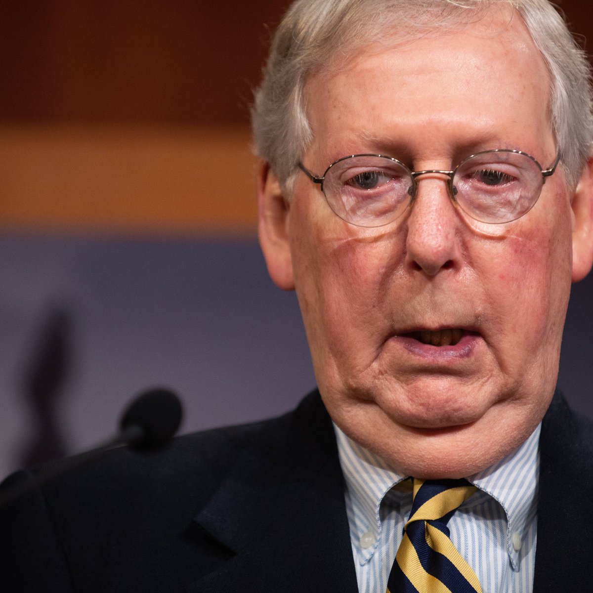 AllenLEllison's tweet photo. Itโs way past time for that #Mitch to resign! RETWEET if you agree.๐๐บ๐ธ https://t.co/Rxv6065MRU