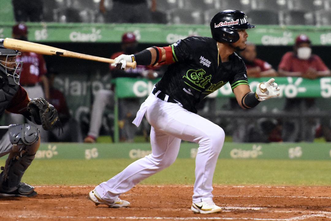 Gustavo Nuñez pegó ayer su 1er. HR en una Serie Final. Núñez ha actuado en 3 Finales (todas con nuestro equipo). Su único otro HR en postemporada lo conectó en el RR 2019-2020, con <a href="/EscogidoBBClub/">𝐄𝐬𝐜𝐨𝐠𝐢𝐝𝐨 𝐁𝐚𝐬𝐞𝐛𝐚𝐥𝐥 𝐂𝐥𝐮𝐛</a>.