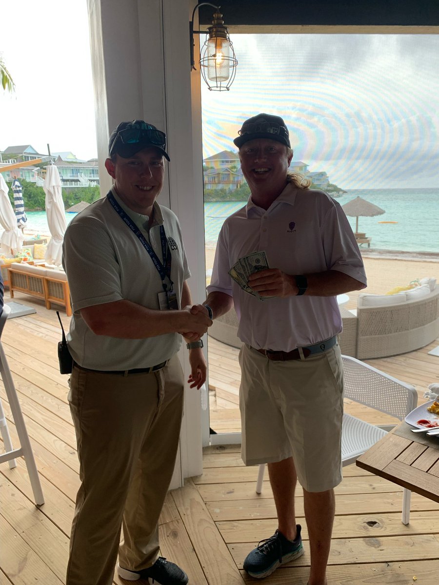 Beckit9's tweet photo. Collecting!!! $500 Caddy Challenge Closest to the Pin 💰⛳️🏌🏼‍♂️ Boom 💥 @BahamasKFTour @TheAbacoClub https://t.co/XefyapdSgN