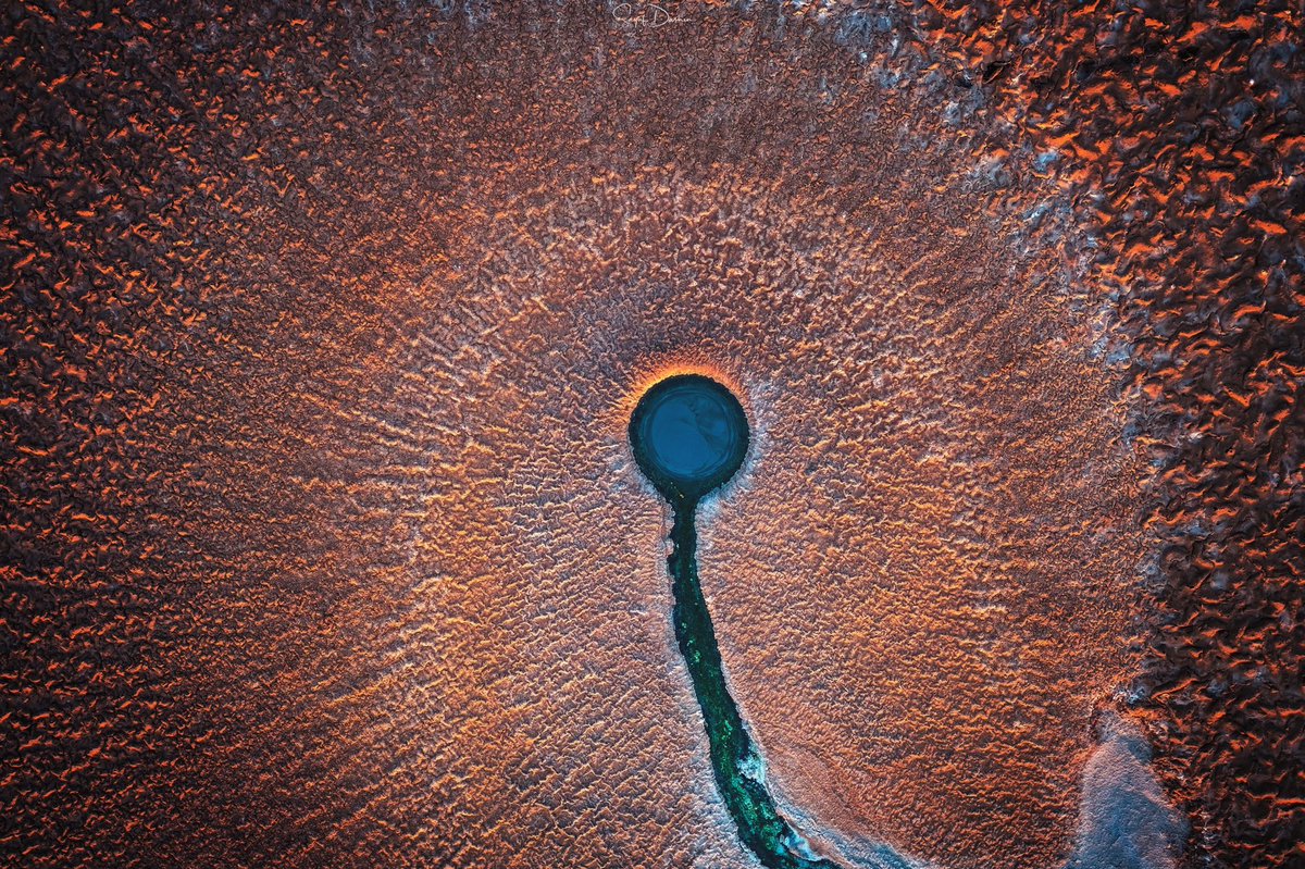 sayafdashen's tweet image. بعدما عبرنا 1050 كم من غرب #الربع_الغالي بإتجاه الشرق صادفنا احدىٰ العيون الكبريتية بالقرب من بحيرات أم الحيش .