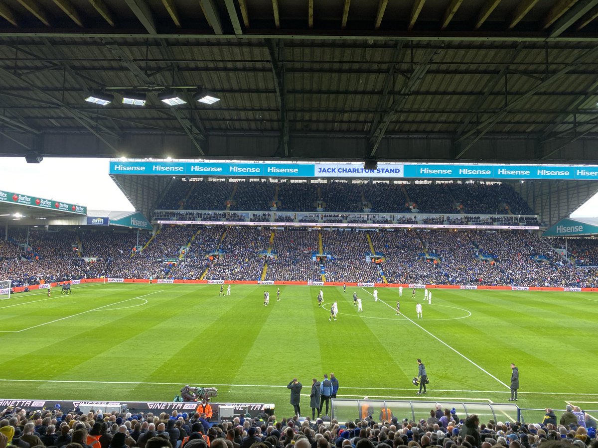 simoncotton69's tweet photo. Electric ⚡️ first 10 mins !! @NUFC @LUFC #LEEvNEW https://t.co/bIOSoC4p5i