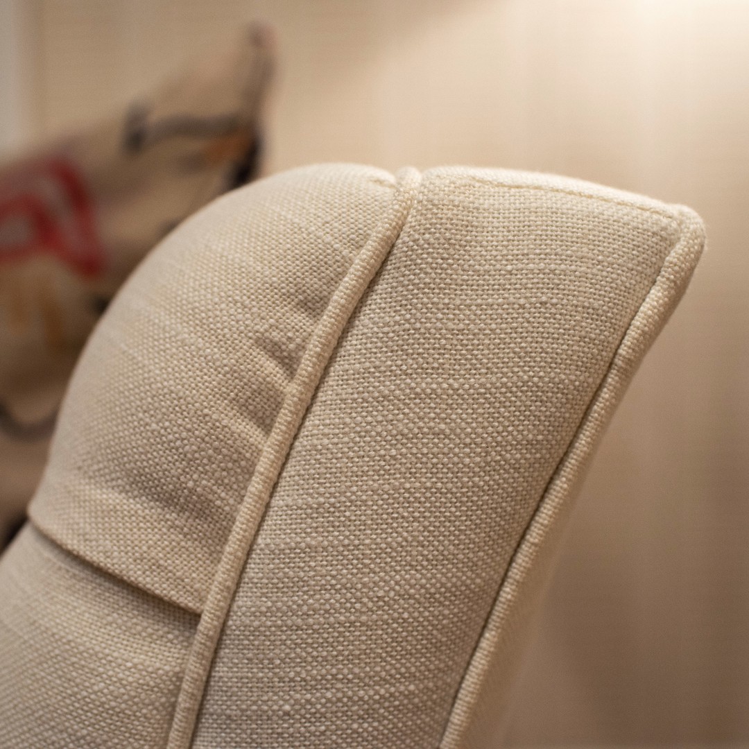 insideoutfabric's tweet photo. How beautiful is Rollo in the Rowe Showroom? 😍 We love seeing how our partners use InsideOut Performance Fabrics! 

#insideoutperformancefabrics #performancefabrics #insideoutfabrics #rowe #rollo #designinspo #interiordesign #upholstery #textiles #textiledeign #interiordesign https://t.co/4Oe5oKXibQ