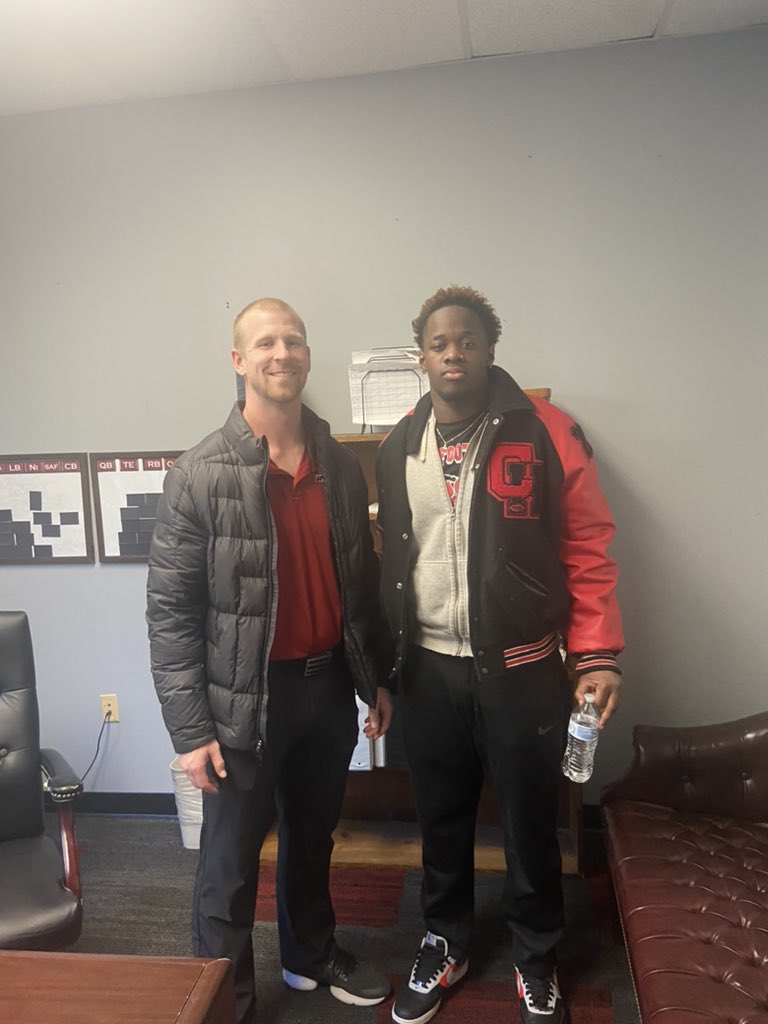 After a great visit and conversation blessed to receive a offer from Henderson State <a href="/Coach_Hols/">Greg Holsworth</a> <a href="/CoachMendoza12/">ronald mendoza</a> <a href="/CoachKirkMartin/">Kirk Martin</a> <a href="/CHHS_FOOTBALL/">CHHS Football</a>