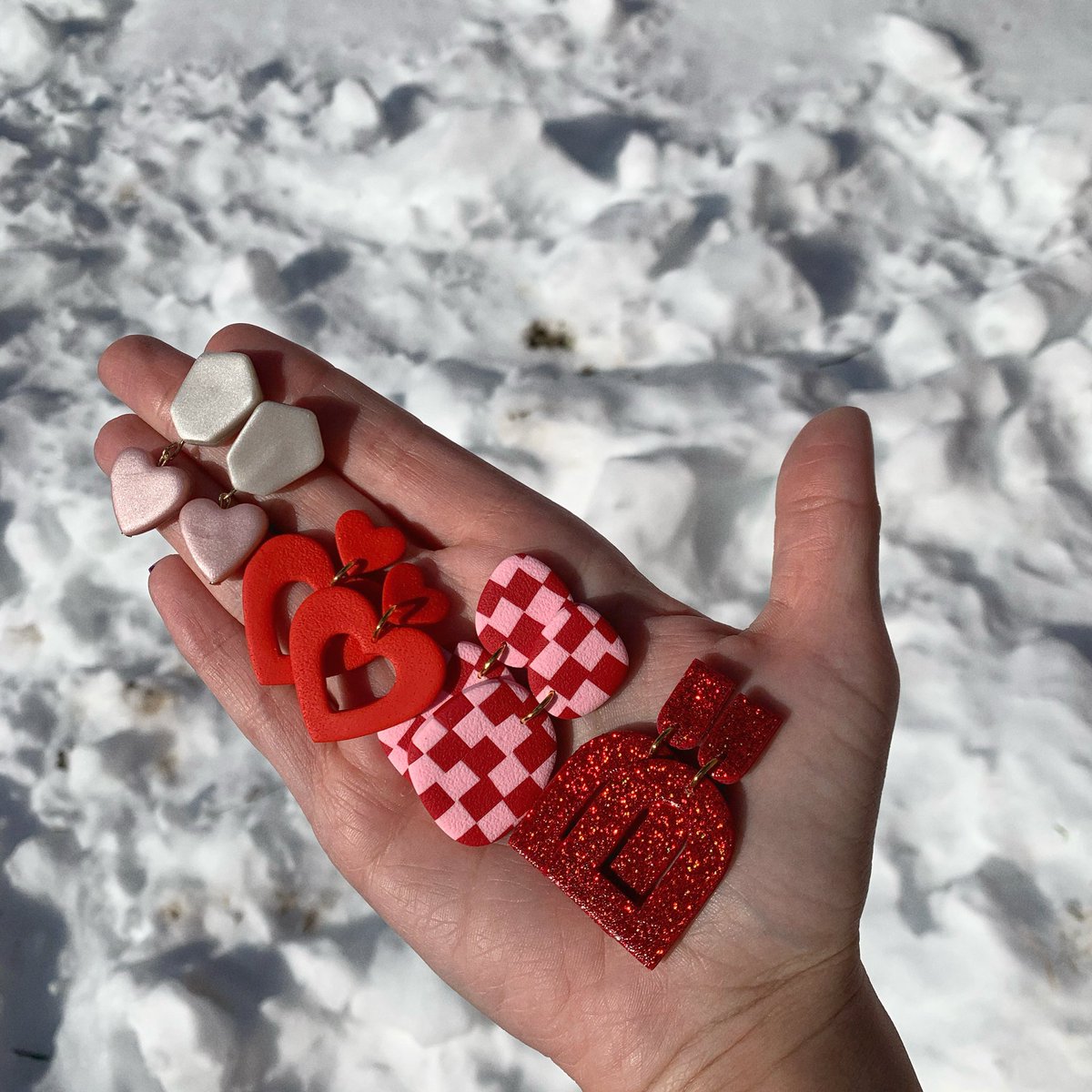 LittleLi_'s tweet photo. https://t.co/jGaQMp2qMX shop my Valentine’s Day collection! ❤️❤️❤️ https://t.co/oZg8X2k5Je