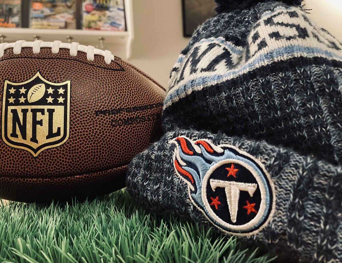 crossi320's tweet photo. Die Spannung steigt! 🏈 Go #Titans ! #nfl #NFLDivisionalPlayoffs #ran #ranNFLsuechtig https://t.co/ARA3XkamHw
