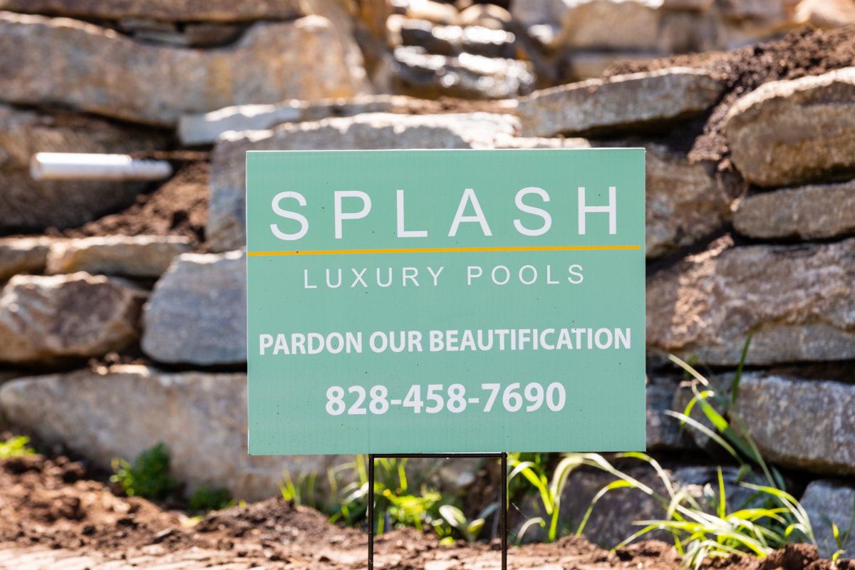 WNCWaterTherapy's tweet photo. Our team here at Splash Luxury Pools has been working together with homeowners just like you for years to build pools that fit your unique lifestyle, budget, and vision. https://t.co/AbLWJ8nLvJ