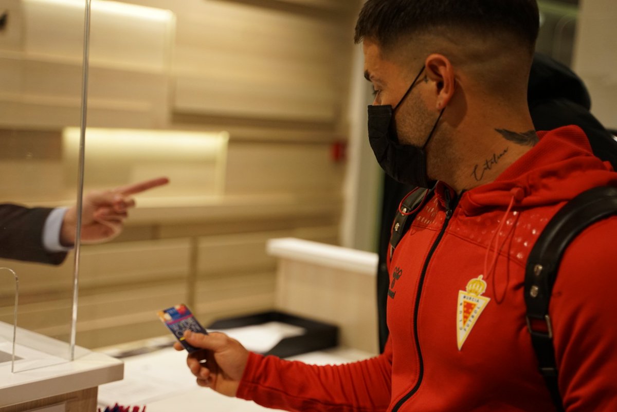 #J18 | 🏨 El #equipo ya está en Guadalajara para el partido de mañana ante el <a href="/CD_Marchamalo/">CD Marchamalo</a> 
#MarchamaloRealMurcia