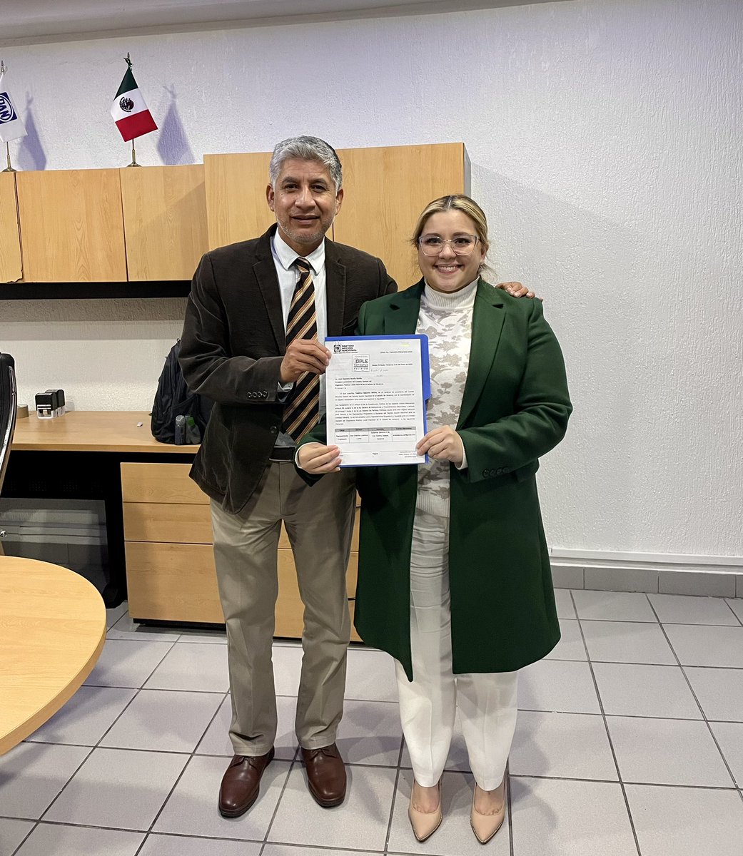 Federico Salomón Molina (@fdsalomon) on Twitter photo Es un honor para mi haber nombrado a <a href="/anacristinalede/">Ana Ledezma</a> como representante del PAN ante los órganos electorales. Es una mujer joven, de probada capacidad y destacada trayectoria en Acción Nacional ¡Felicidades Ana! ¡Vamos todas y todos en defensa del PAN! Es un honor para mi haber nombrado a <a href="/anacristinalede/">Ana Ledezma</a> como representante del PAN ante los órganos electorales. Es una mujer joven, de probada capacidad y destacada trayectoria en Acción Nacional ¡Felicidades Ana! ¡Vamos todas y todos en defensa del PAN!