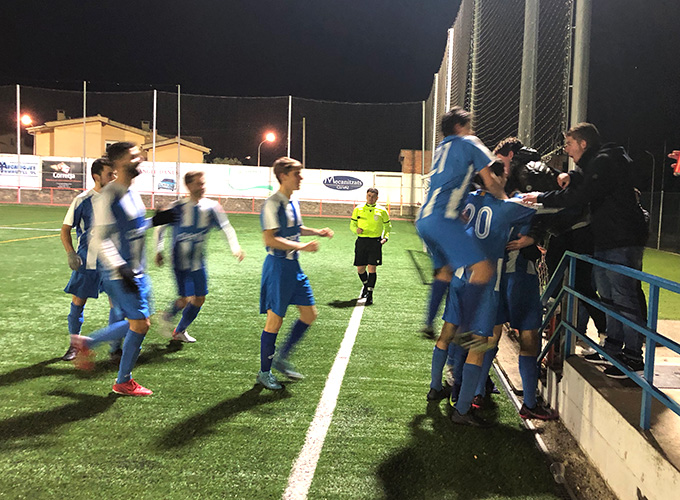 Taradell's tweet photo. La @udtaradell torna a marcar quatre gols per guanyar al Parets B https://t.co/IDADxAYM9o #Taradell #Osona https://t.co/Y2PM2orp2c