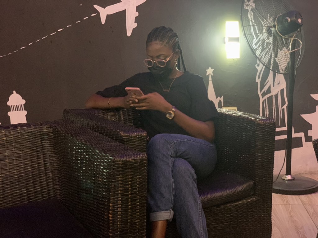 Vbuqsworld's tweet photo. Turn up at @JuxPrynx Good News Ep Listening Party 💯
#GoodNewsEp #Vbuqs https://t.co/vu7O5sp1yf