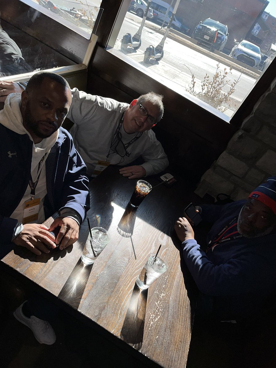 Coach_JRS4's tweet photo. Catching up at lunch with fellow @theswac Coaches @JW_Fontenot @Kevin_Larry10 in KC today at the @UnitedCoaches Convention
#UnitedCV22 #SWACFutbol https://t.co/sCTKye4aJf