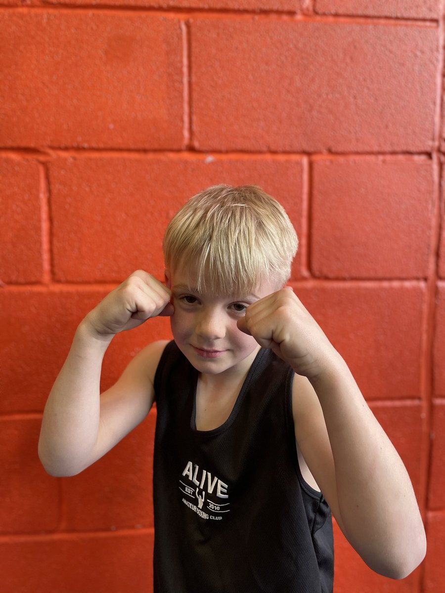 Alive_ABC's tweet photo. Young Declan W (Mr Relentless) out today for his second bout of the season. Boxed EXACTLY how we wanted him to and came away with unanimous win. #ReadsGiftsandServices #DurringtonBoxing #TidworthLad @TidworthTownC https://t.co/SHalkbzBUF