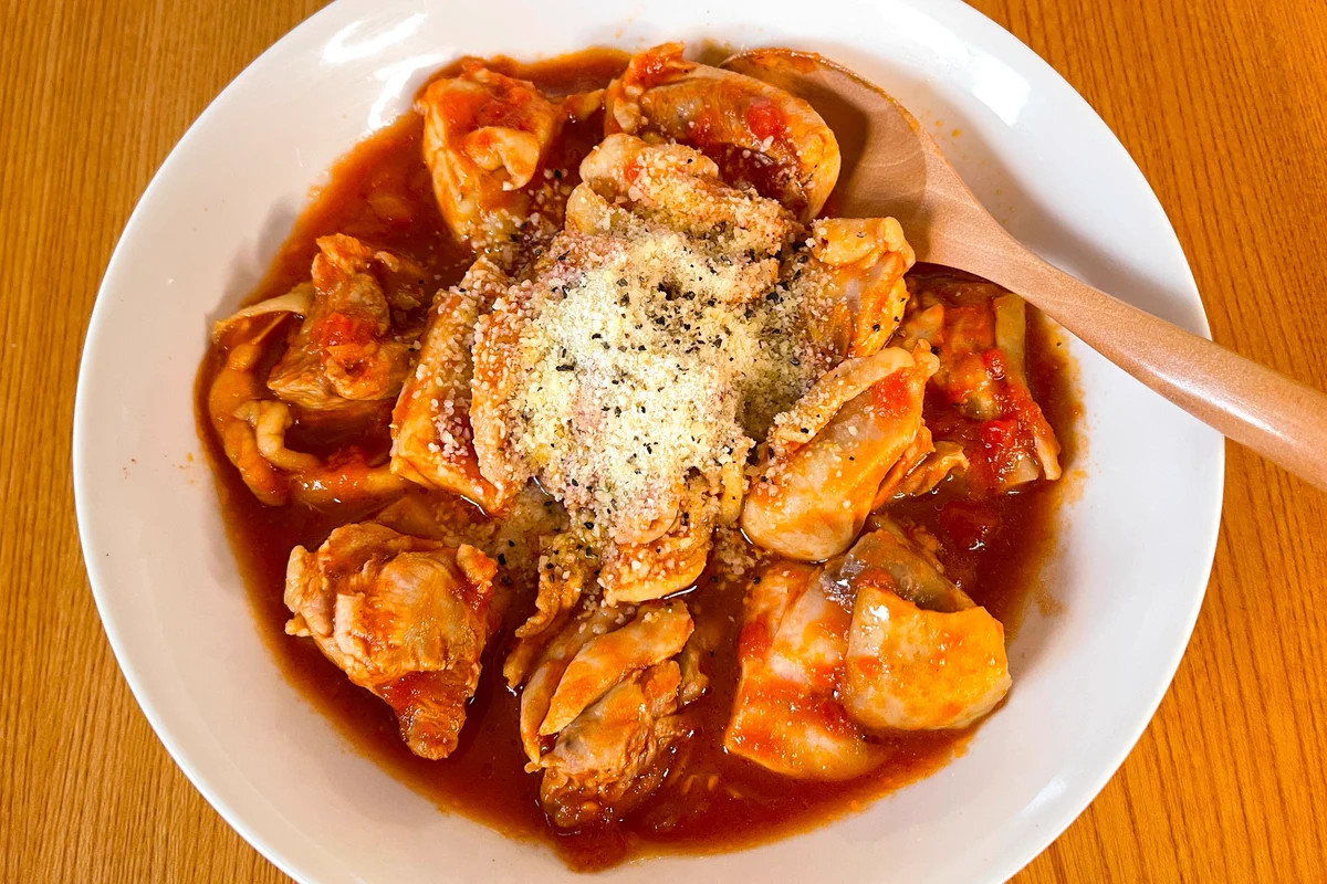 レンジで簡単本格トマト煮！「丸ごと鶏もも肉のトマト煮込み」