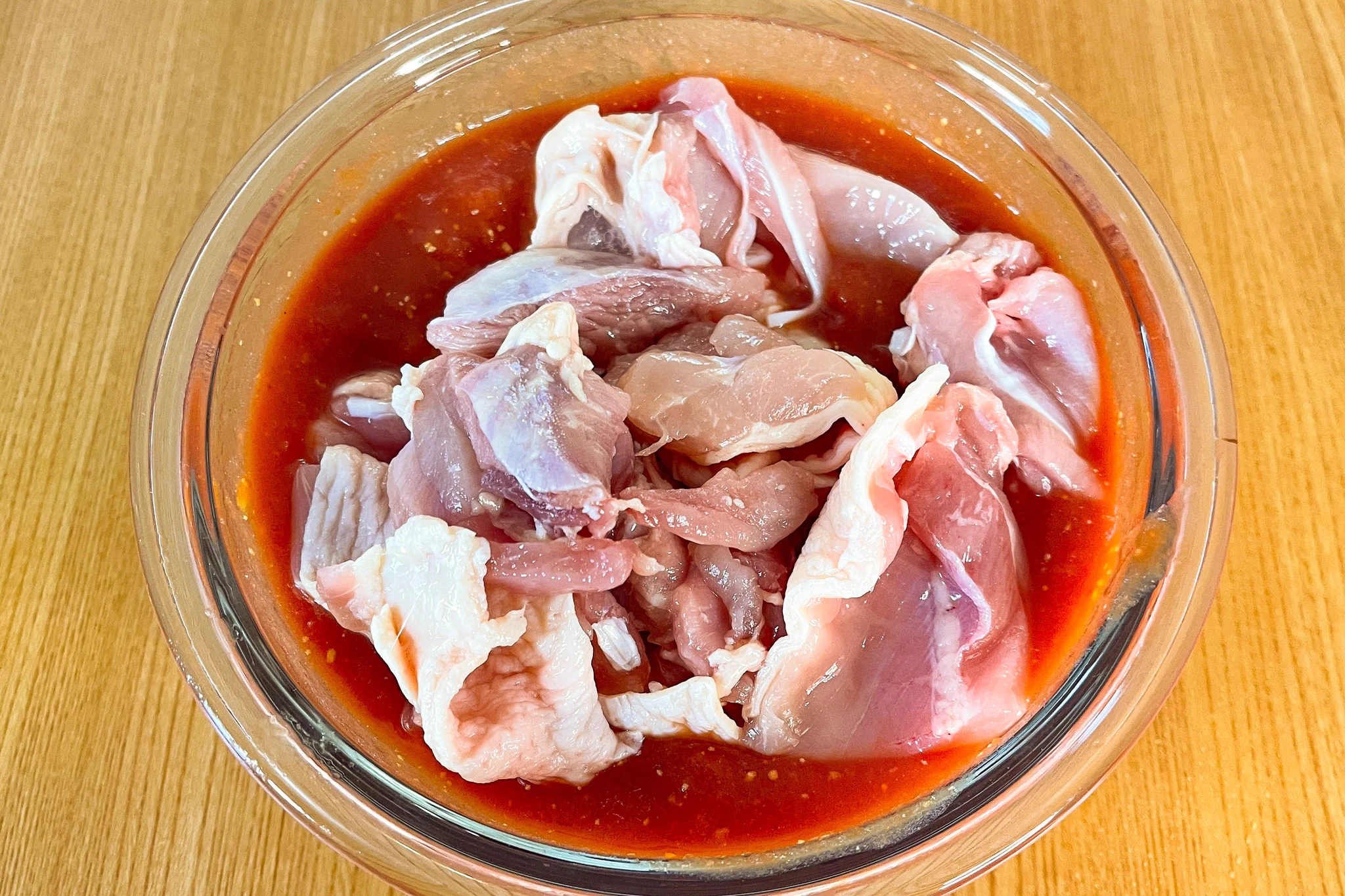 レンジで簡単本格トマト煮！「丸ごと鶏もも肉のトマト煮込み」