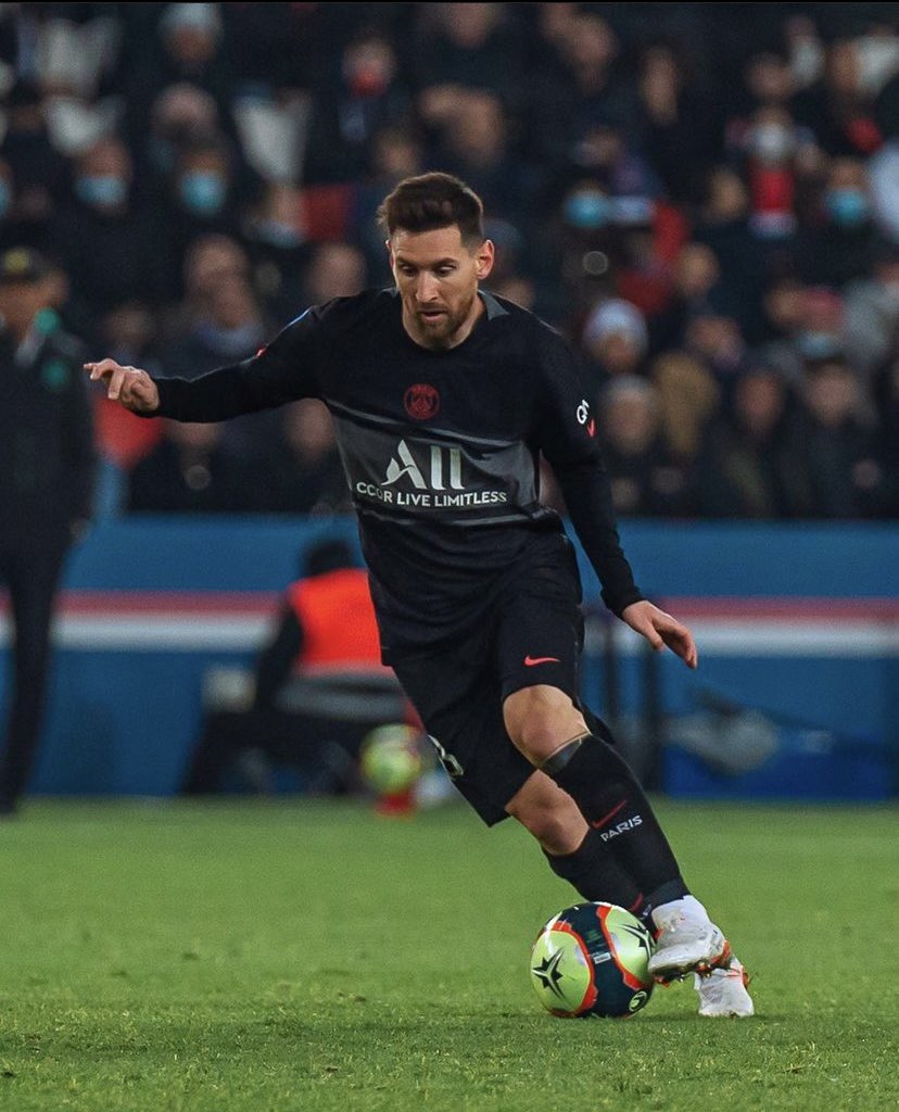 PSG_espanol's tweet photo. ¡Buen sábado! ❤️💙 https://t.co/RtRCEOpOQ0