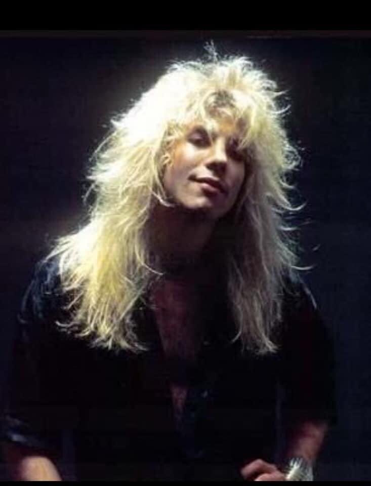 Happy birthday to Steven Adler     