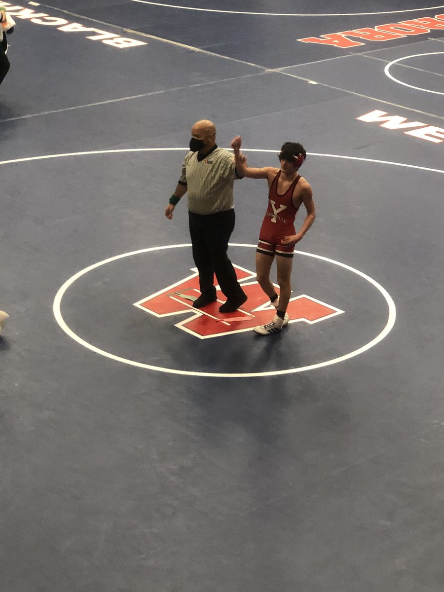 YHSAthletics115's tweet image. Foxes @YHS_Wrestling competing in the #SPC meet today! Great setup at West Aurora for the meet. Let’s go, Foxes Wrestlers! #FoxPride