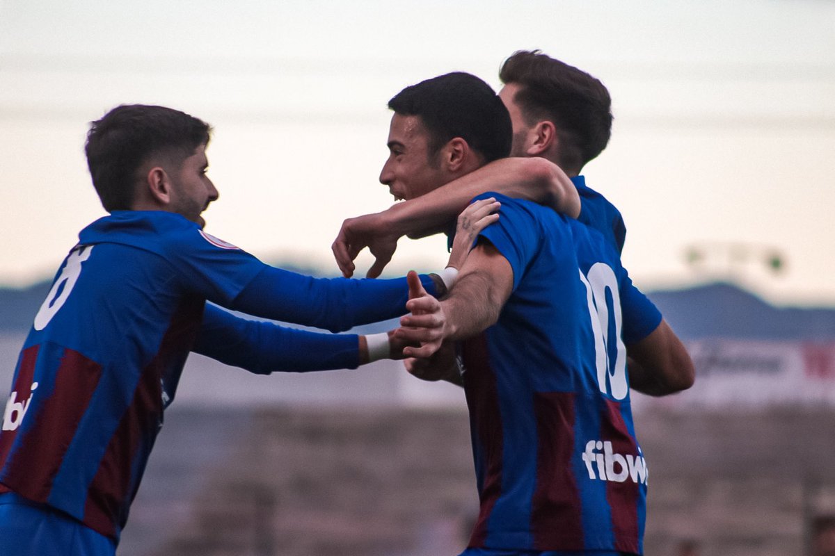 GOOOOL GOOOL GOOOL

JANDROOO FICA EL “DOBLETE”

21’ | 2-0

#OrgullPobler❤️💙