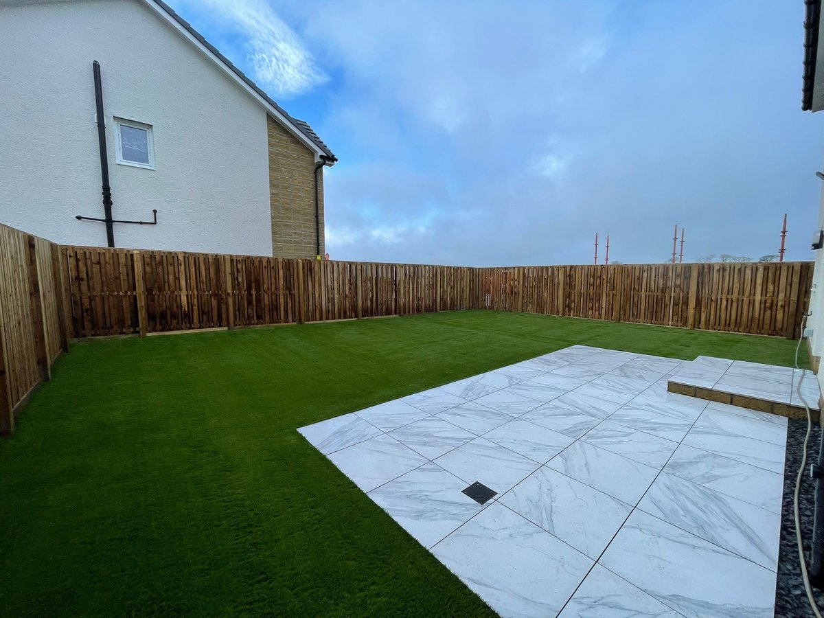 easiglasgow's tweet photo. Amazing new #artificialgrass no more mud transformation with additional new #paving built in #Eastkilbride  
We offer free surveys https://t.co/rnccfjHwdZ