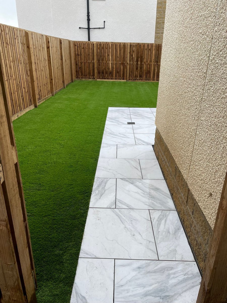 easiglasgow's tweet photo. Amazing new #artificialgrass no more mud transformation with additional new #paving built in #Eastkilbride  
We offer free surveys https://t.co/rnccfjHwdZ
