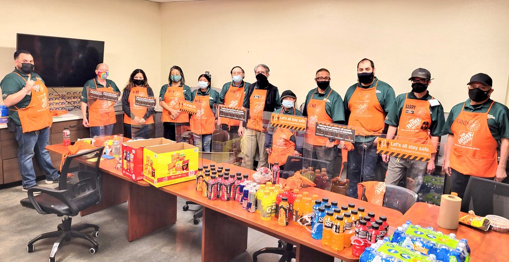 Capitol Expressway 6621 Freight Team wrapping up an amazing week of Treats, Fun, and Recognition. Thank you for everything you do each and every night.<a href="/MikeHubbard5580/">Mike Hubbard</a> @BunthanHD6621 <a href="/Cesar93THD/">Cesar</a> <a href="/sergioasm/">SergioASM_0622</a> <a href="/TheBarryHD/">Barry</a> @RachelUlloa_