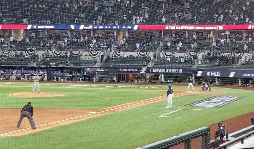 barracudas77's tweet photo. new video #nft of the Rays winning game 4 of the 2020 World Series... Brett Phillips walkoff https://t.co/kYS6UJPTT5 https://t.co/8k7zjZFuLo