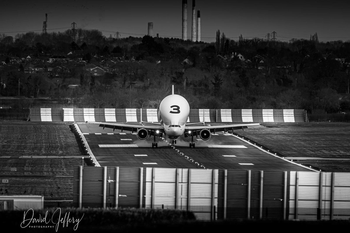 dkj101's tweet image. Beluga landing at broughton #airbus #beluga #broughton #canonuk #aviationphotography