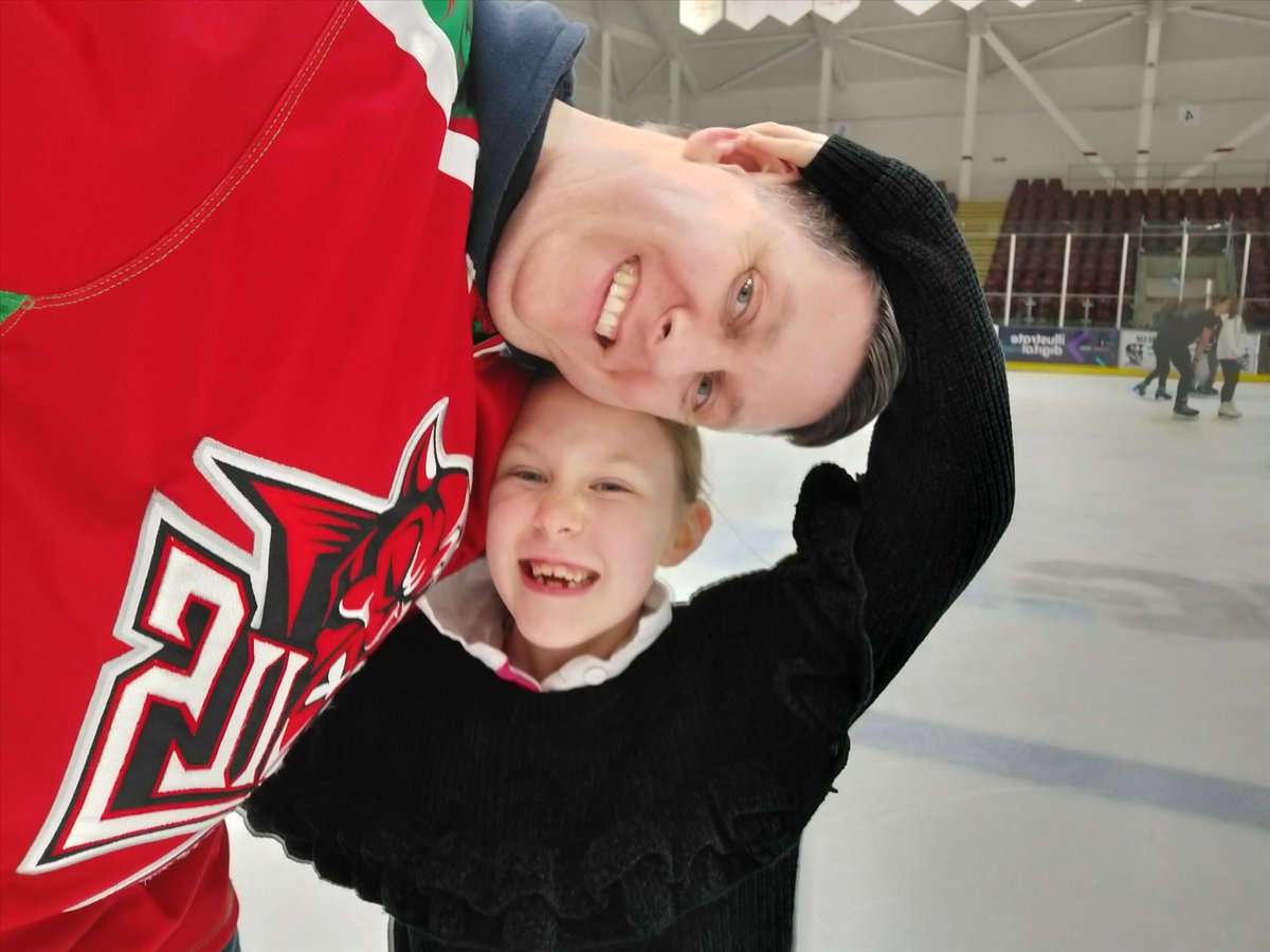 tvenn's tweet photo. Fun on the @cardiffdevils ice with my little devil. Love our daddy daughter ice time, even if she does try to knock me down ππͺ#lookatthatsmile #icetime #devilfamily #daddydaughtertime https://t.co/5oVb2FpCF8