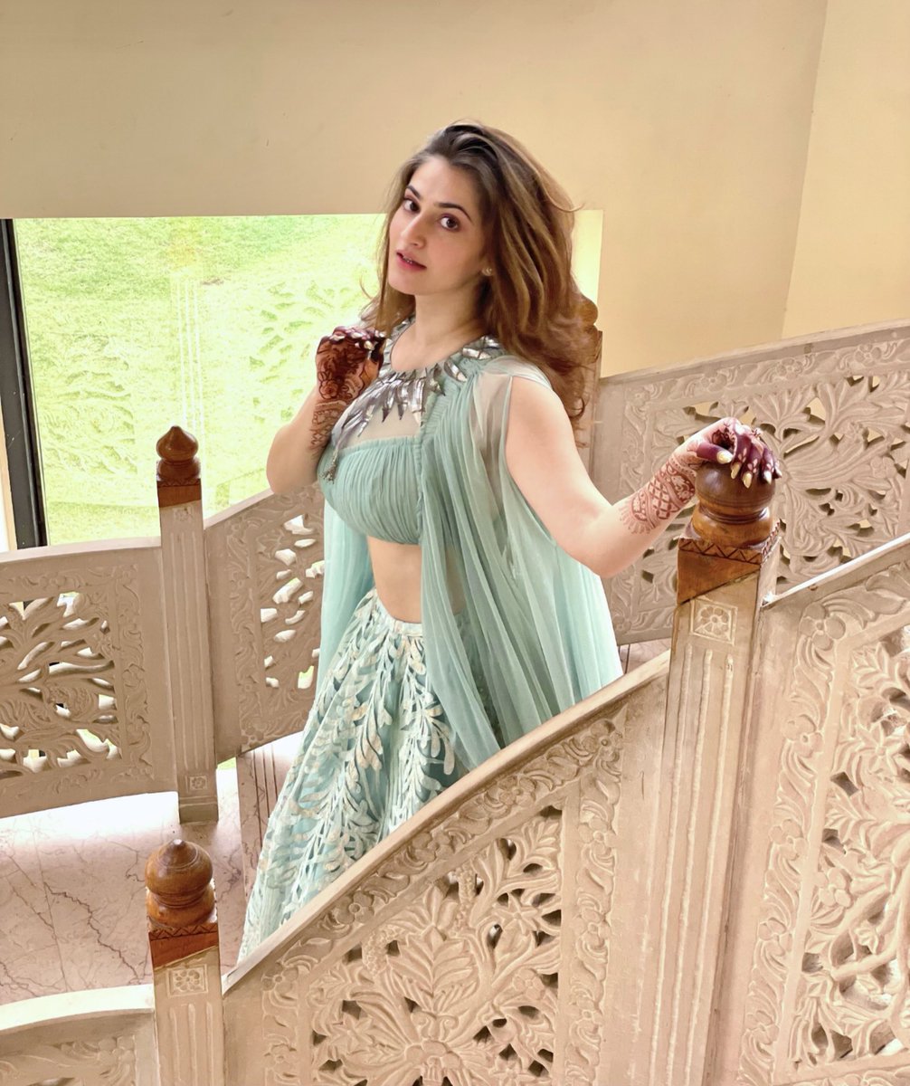 ShivaleekaO's tweet photo. Cinderellaaaaa🦋 https://t.co/L73MCiepyy