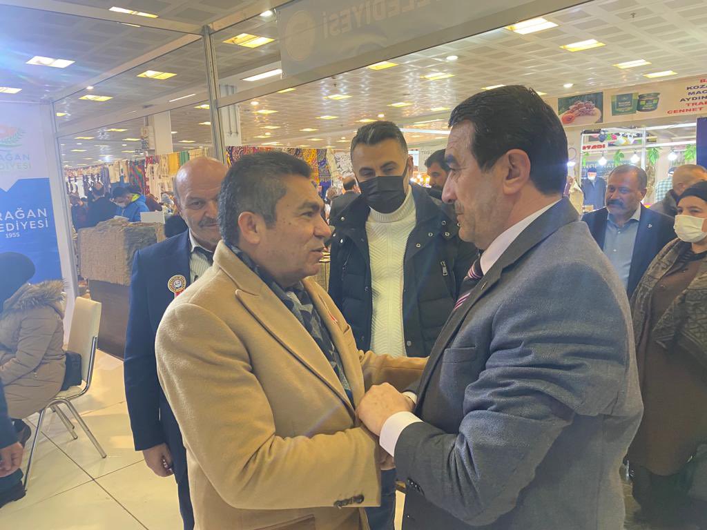 kilicaslan57's tweet photo. Başkent Ankara ANFA Fuar Merkezinde Tanıtım Günlerimiz büyük bir coşkuyla devam ediyor, hemşehrilerimiz ve kımetli Ankaralılarla özlemimizi paylaşmaya hasret gidermeye devam ediyoruz.
#SinopTanıtımGünleri
#ANSIDEF https://t.co/HhnMTF2kwn