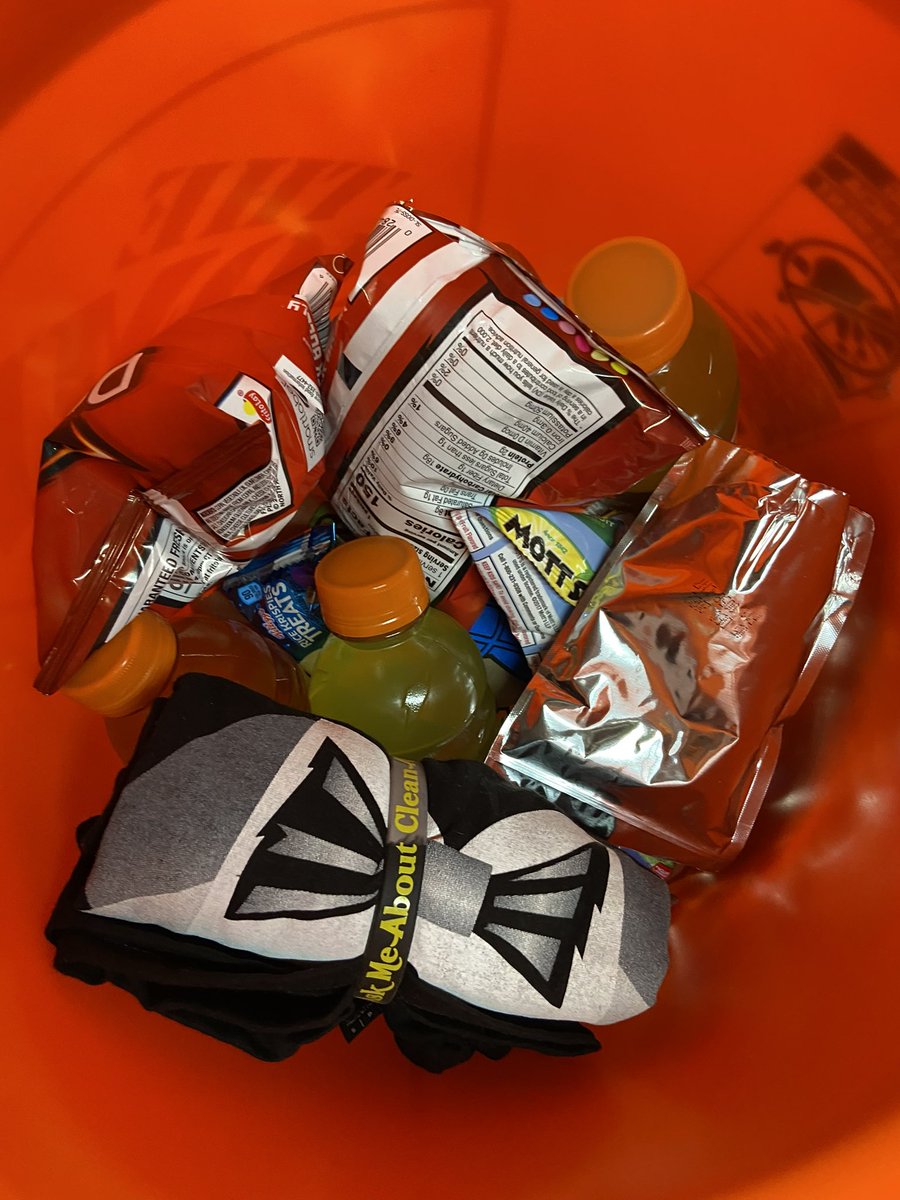 Yola Chavez tweet media