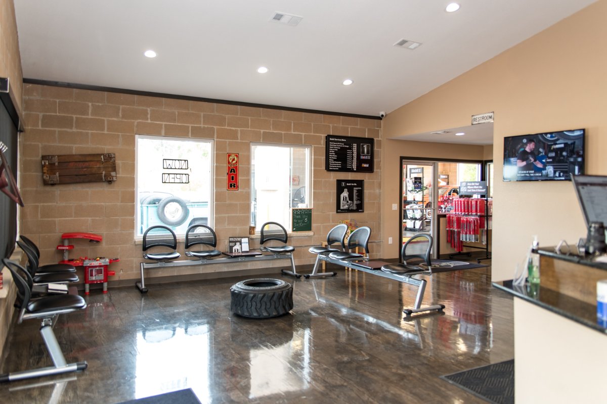 FastLaneAutoCC's tweet image. The road ahead may be bumpy, but you can trust that repairs at Fast Lane Auto Service will always go smoothly. #FastLaneAutoService #FastLane #AutoService #AutoRepair #OilChange #Mechanics