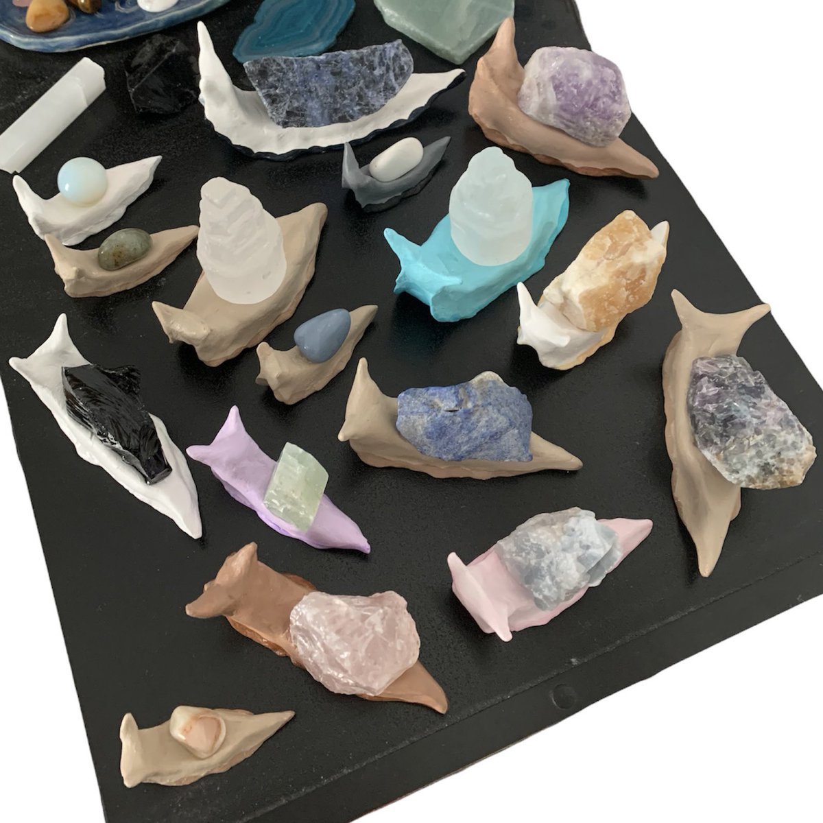 Crystal Snails🐌🌿🌞

Available January 31 @ 3:33pm EST