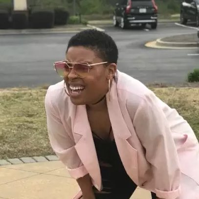 ODDSbible's tweet photo. VAR checking if Cavani is onside https://t.co/HCPmACv8t4