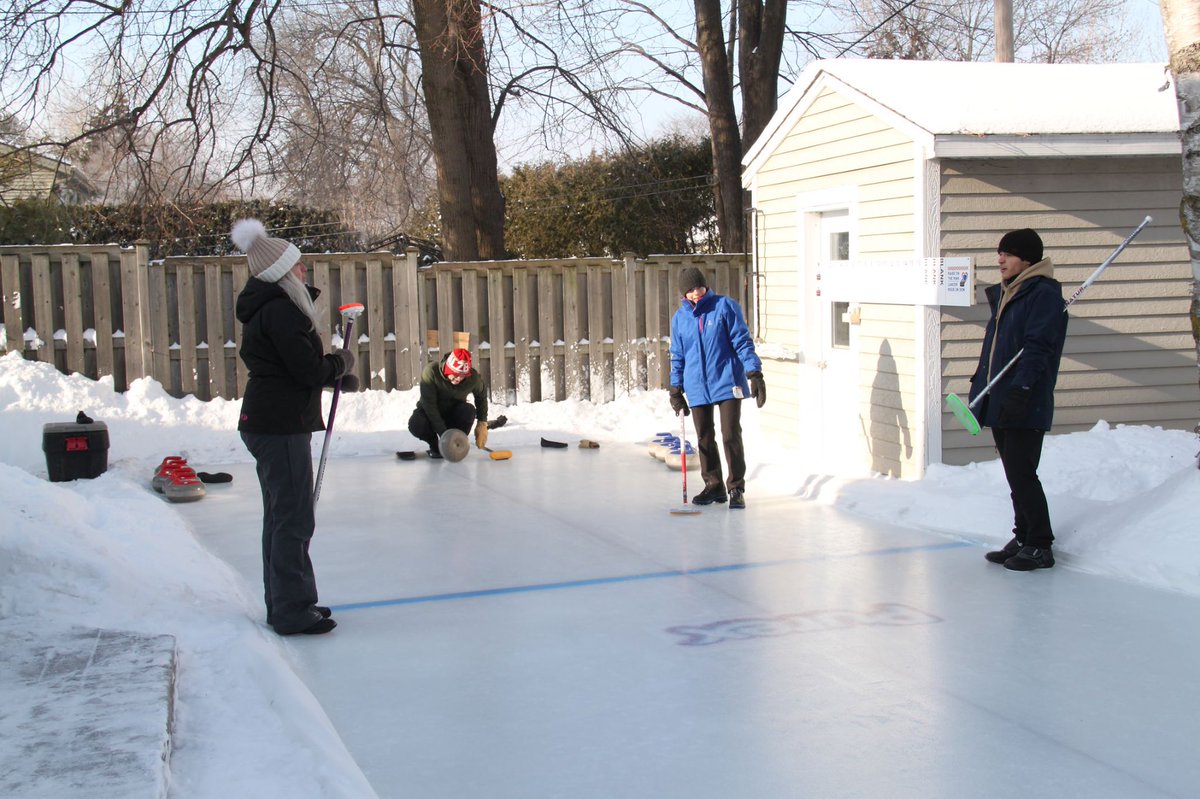 Raise on the Rink/Lancer nous un dons tweet media