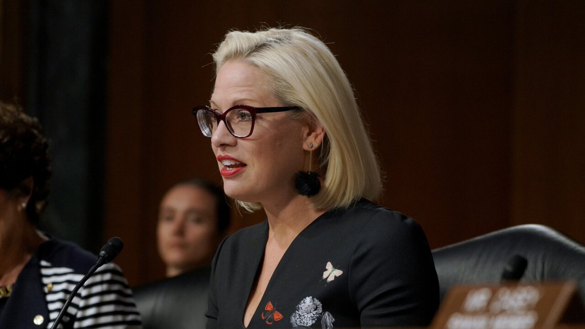 abc15's tweet photo. The Arizona Democratic Party has voted to censure Sen. Sinema after voting to block key voting rights legislation earlier this week. https://t.co/oV4W8P3506 #abc15 https://t.co/XPd8Niz2Wp